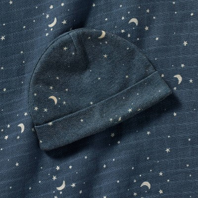  Hospital Muslin Swaddle And Hat Gift Set - 2ct - Blue Stars- Cloud Island™