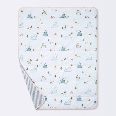  Jersey Knit Reversible Baby Blanket Adventures - Cloud Island™ White/Gray/Pink