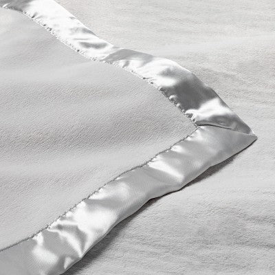  Solid Satin Edge Plush Blanket - Cloud Island™ Gray