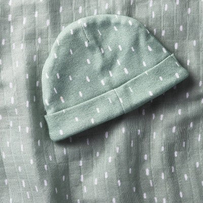 Hospital Muslin Swaddle And Hat Gift Set - 2ct - Green - Cloud Island™