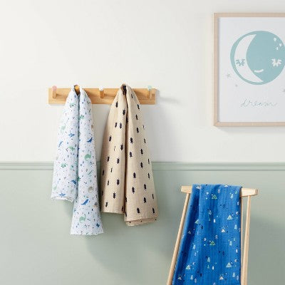  Muslin Swaddle Blanket Dinos Cool 3pk - Cloud Island™ Green/Blue