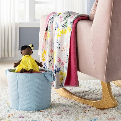  Quilted Fabric Medium Round Storage Basket - Cloud Island™