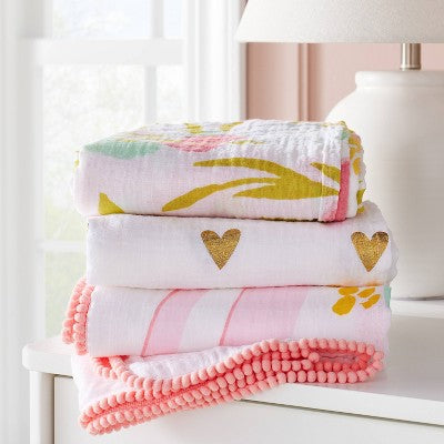  Muslin Swaddle Blankets Floral 3pk - Cloud Island™ Pink