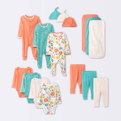  Baby Girls' Layette Garden Gifting Bundle - Cloud Island™ Floral