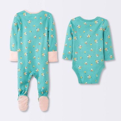  Baby Girls' Layette Garden Gifting Bundle - Cloud Island™ Floral