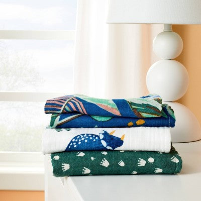  Muslin Swaddle Blanket Dino-snore - Cream/Blue/Green - 3pk - Cloud Island™