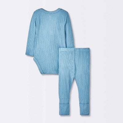  Baby Boys' 2pc Soft Blend Top & Bottom Set - Cloud Island™ Blue