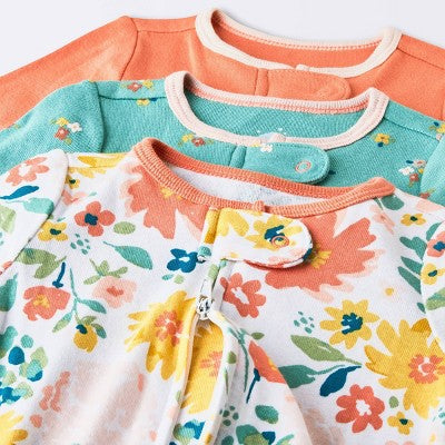  Baby Girls' Layette Garden Gifting Bundle - Cloud Island™ Floral