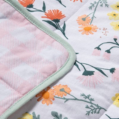  Jersey Knit Reversible Blanket - Cloud Island™ Garden Floral