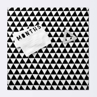  Muslin Blankets With Felt Frame Triangle - Cloud Island™ White/Black